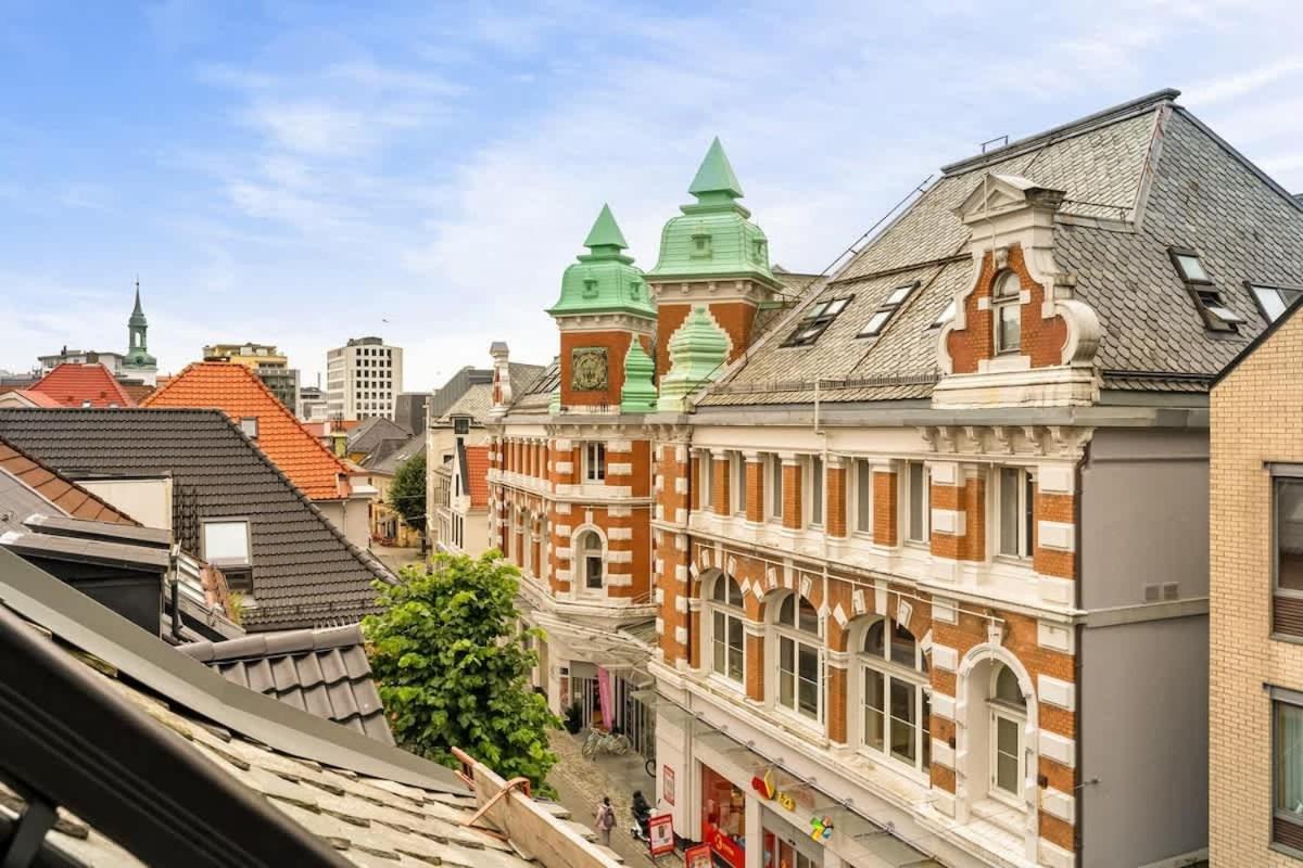 Dinbnb Apartments I Mid-City Luxury With Mini Balcony And Smart Tv & Sound System Bergen Esterno foto